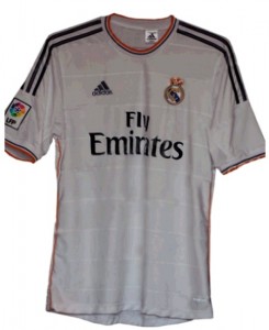 http://www.maillots-foot-actu.fr/wp-content/uploads/2012/12/Real-Madrid-2013-2014-maillot-domicile-245x300.jpg