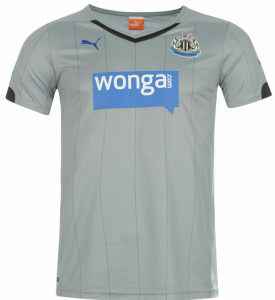 http://www.maillots-foot-actu.fr/wp-content/uploads/2014/05/Newcastle-2015-maillot-foot-ext%C3%A9rieur-275x300.jpg