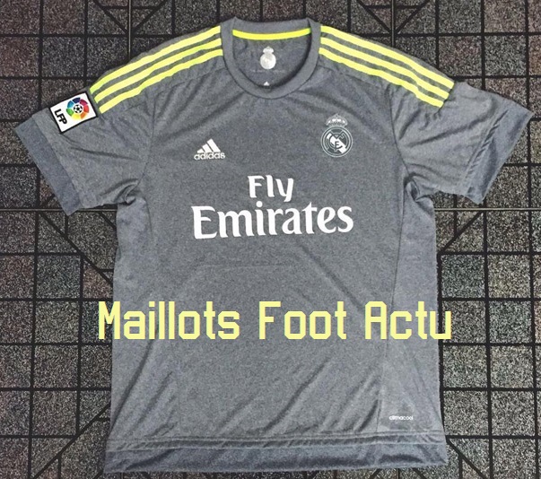 Maillot De Foot Real Madrid Extérieur 2015-2016 – Taille S, état D'occasion