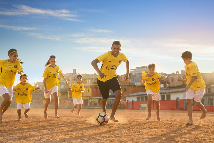 PSG 2018 maillot de foot exterieur jaune officiel Marquinhos