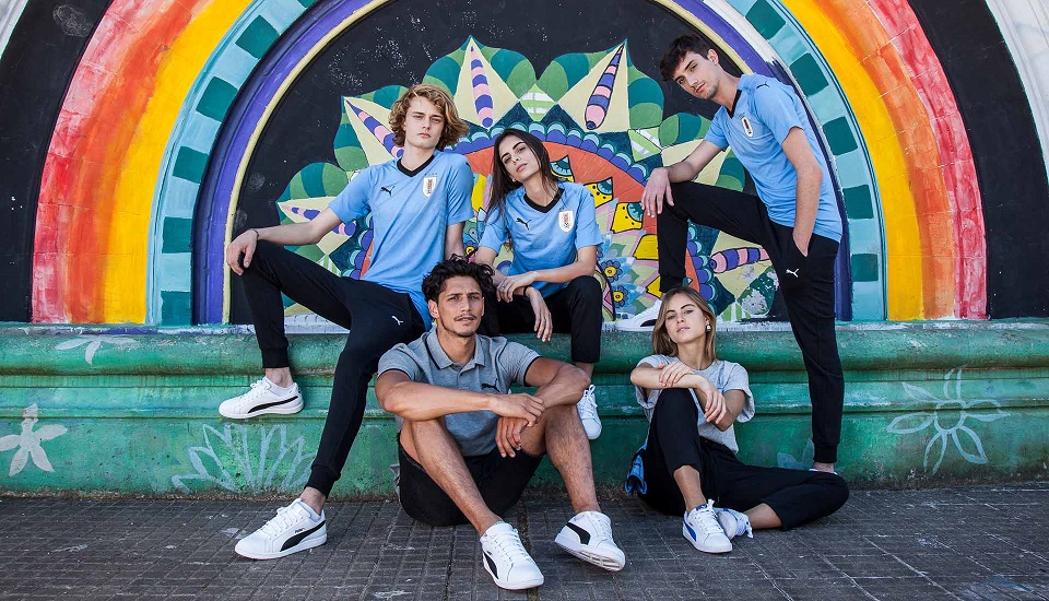 Uruguay 2018 maillot domicile foot photo
