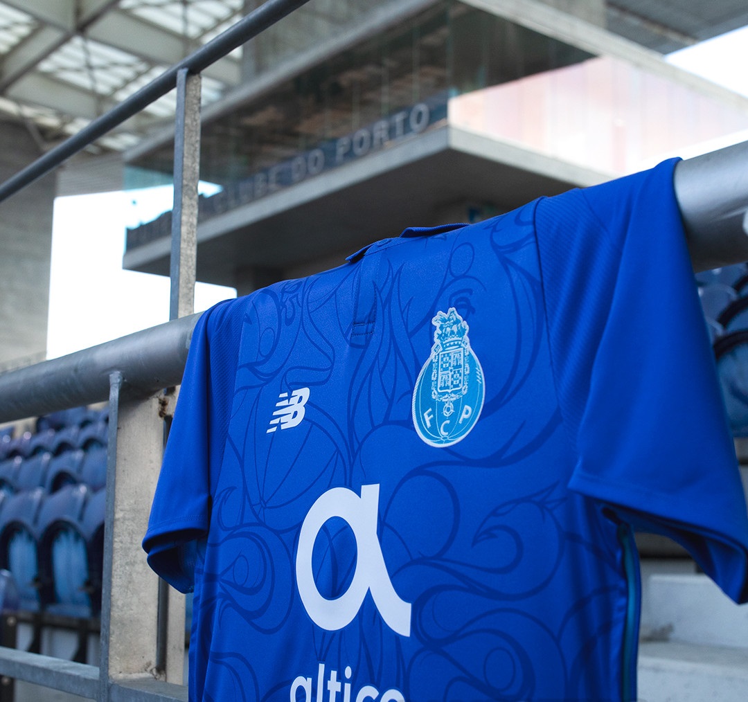 Créer le maillot FC Porto 2019/20 Cup III avec ton nom et ton numéro