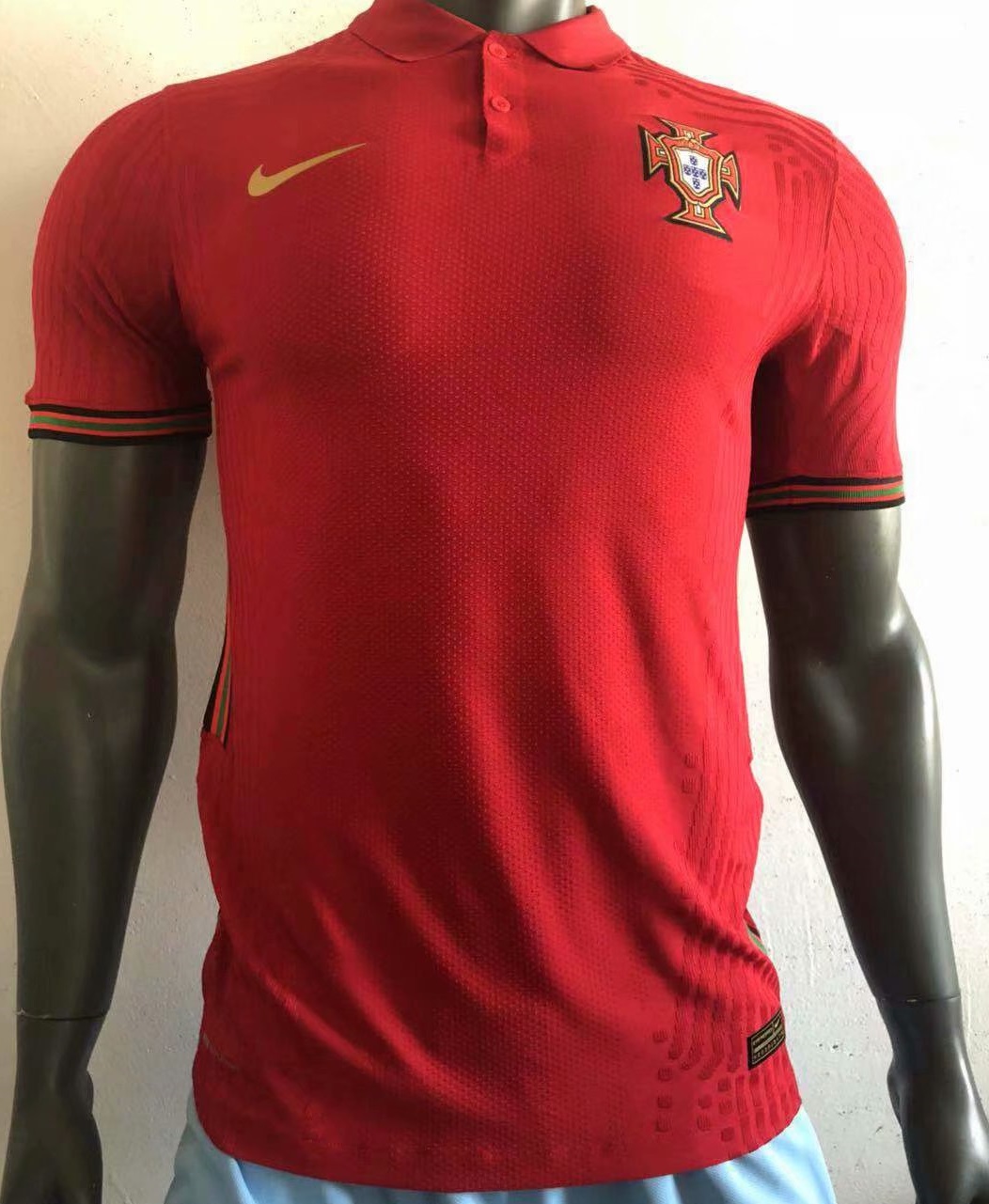 Portugal nouveau maillot domicile Euro 2020 foot