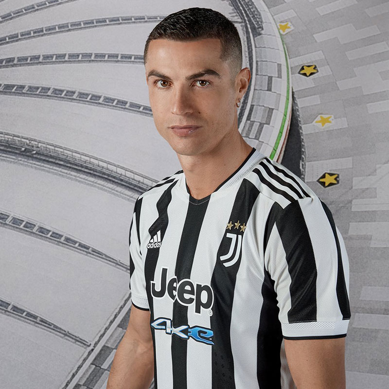 Juventus 2021 2022 maillot domicile Ronaldo