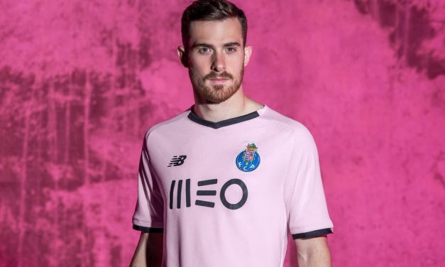 Les 3 nouveaux maillots de football FC Porto 2022