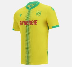FC Nantes 2022 nouveau maillot de football domicile