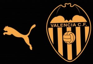 FC Valencia 2023 couleur maillot de foot exterieur 22 23
