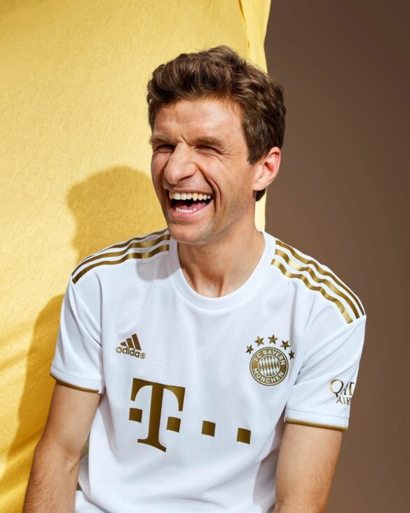 Bayern Munich 2023 maillot de foot exterieur
