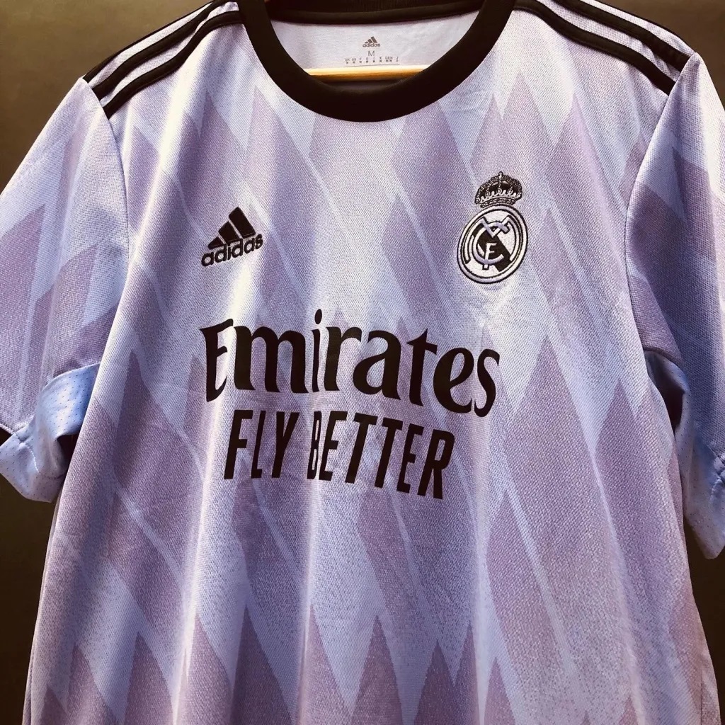 Real Madrid 2023 maillot de football exterieur fuite