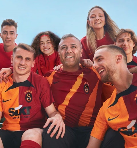 Galatasaray 2023 maillot de foot domicile version