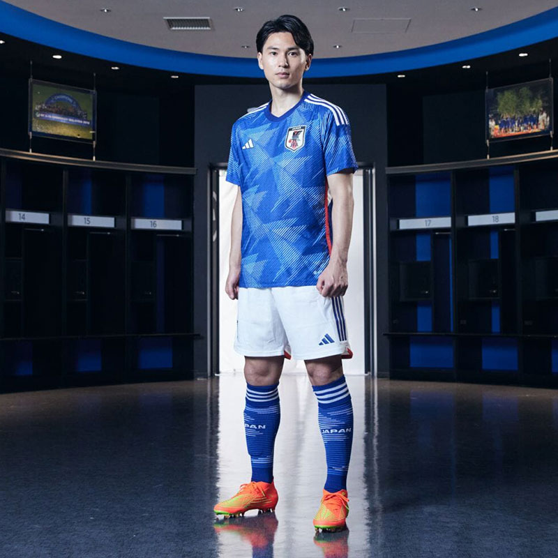 Japon 2022 nouveau maillot de foot domicile bleu
