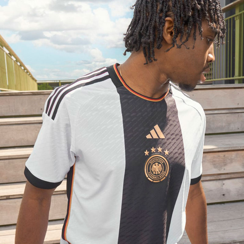 Allemagne 2022 nouveau maillot de foot domicile coupe du monde 2022 Adidas