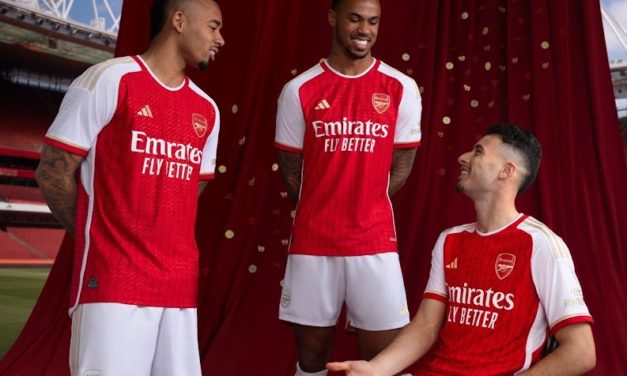 Fuite des nouveaux maillots de foot Arsenal 2023/2024