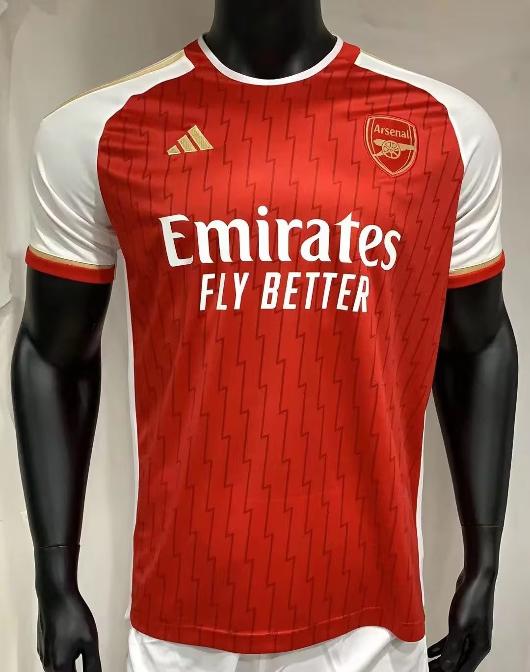 Arsenal 2024 probable maillot de foot domicile 2023 2024