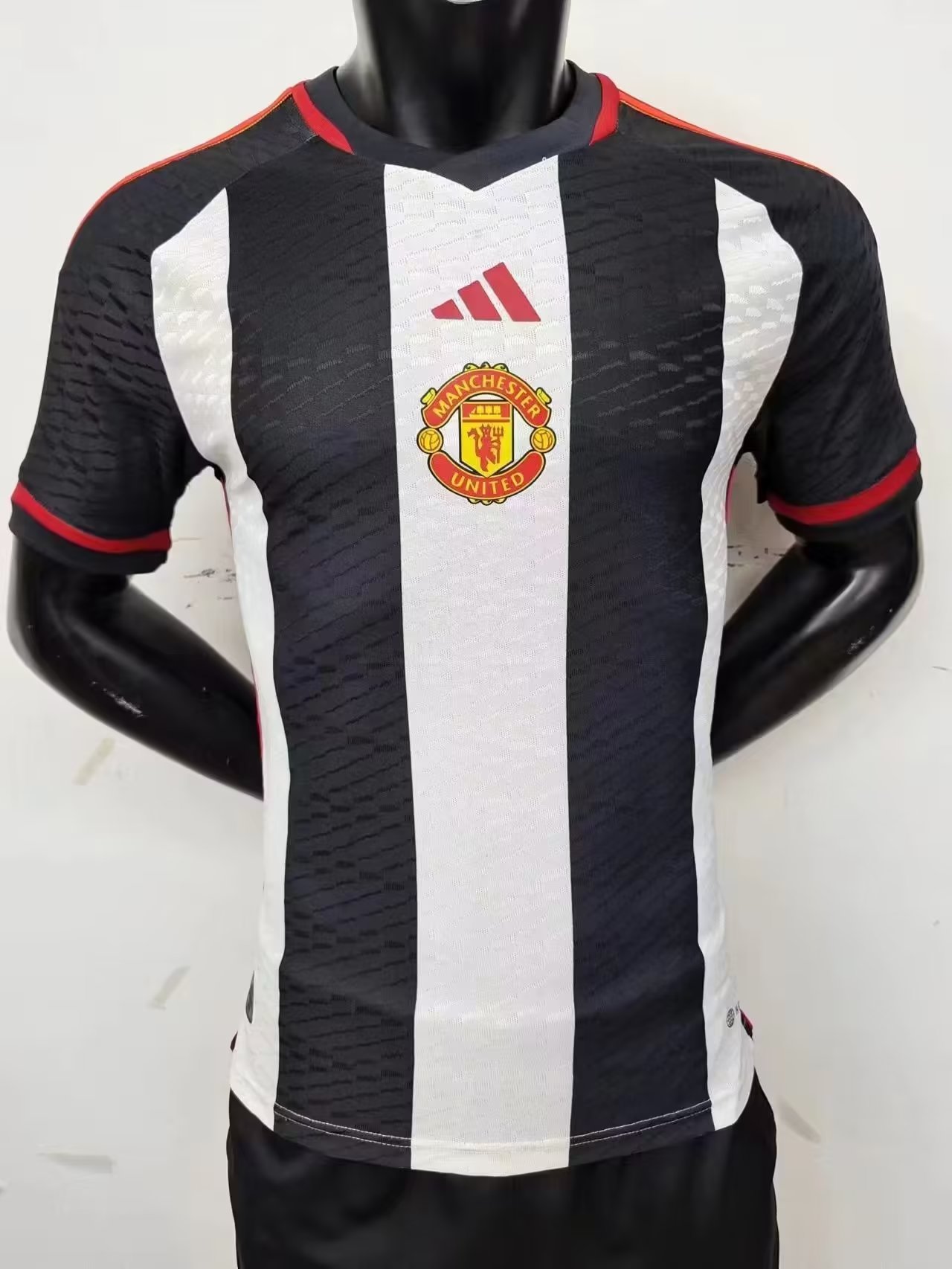 Manchester United 2024 prediction maillot exterieur