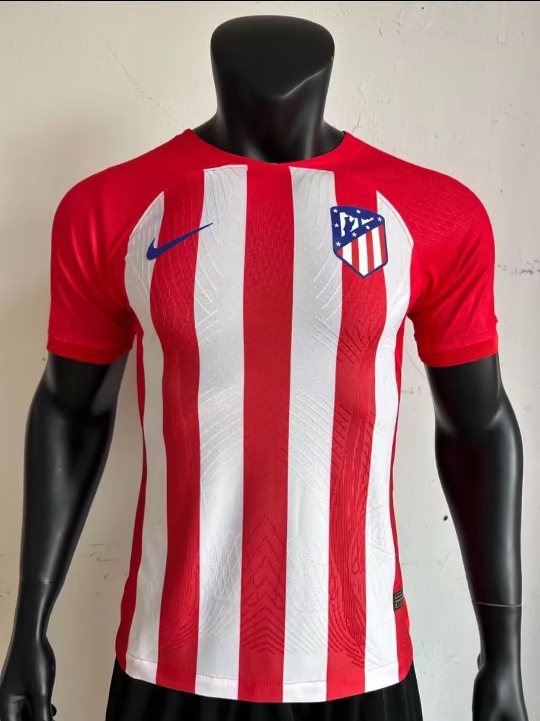 Atletico Madrid 2023 2024 maillot domicile foot