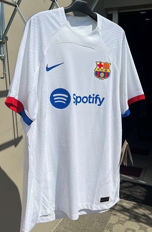 FC Barcelone 2024 nouveau maillot exterieur