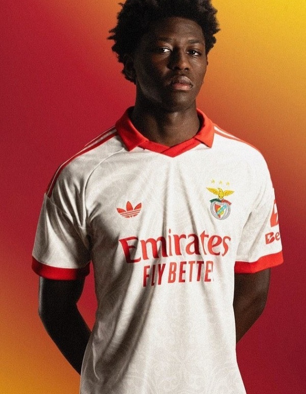 maillot exterieur de foot Benfica 26 27 maillot exterieur de foot Benfica 26 27